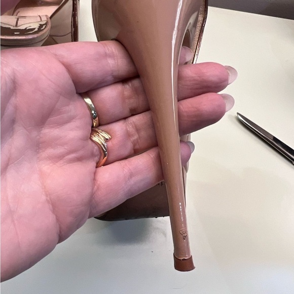 TWICE MADE IN ITAKY Tan Stiletto Slingback Heels WITH COOL SPARKLE DESIGN PIECE - Picture 8 of 9